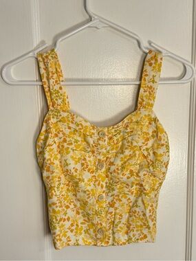 Monteau floral tank top size small